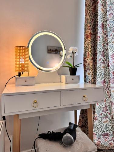 Entire Flat in Camden Town with Private Garden London 