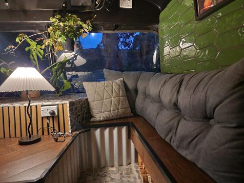 Banksia Bus in Grove