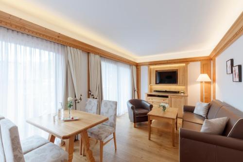 บริการและสิ่งอำนวยความสะดวก, Burg Hotel Oberlech in โอเบอร์เลช