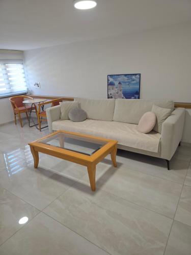 studio apartment in Nazaret