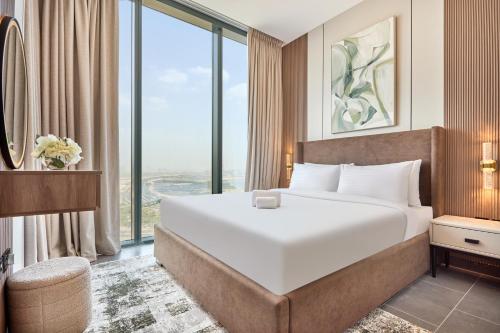 STAY BY LATINEM Luxury 1BR Plus Study Holiday Home CB 2808 Near Downtown, Dubái (foto 7)