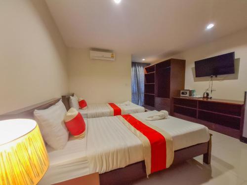 room detail thumbnail 1