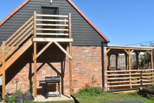 Kingfisher Luxury Tent, Howdales in Saltfleetby