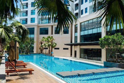 The 1108 sapphire Ha Long