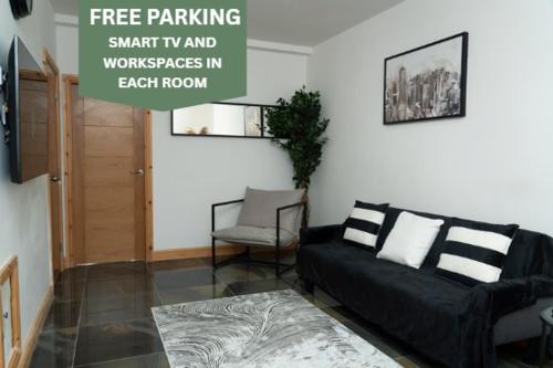 4 Bed Failsworth Home, 3 Bathrooms including Free Parking - Workspaces - Garden - Less than 10 Minute Drive to Etihad Stadium, CoOp Live - Less than 15 Minute Drive to City Centre, Manchester