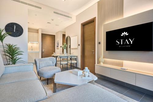 STAY BY LATINEM Luxury 1BR Holiday Home CB 0905 Near Burj Khalifa, Dubai