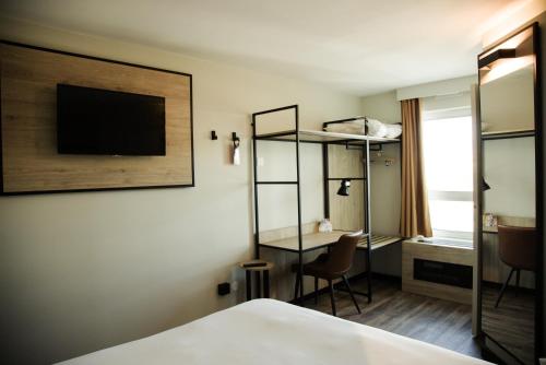 ibis Clermont Ferrand Sud Herbet - image 10