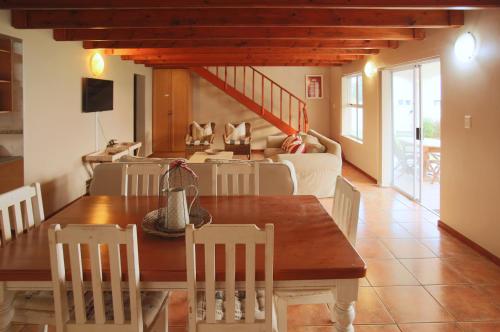 Wyposażenie, Fairway, Langebaan, 6-sleeper in Country Club