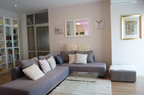 Apartments Mario with private parking in 馬卡爾斯卡市中心