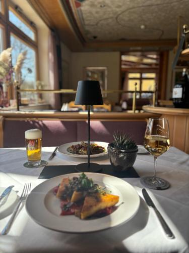 餐廳, 卡普茲奈霍夫酒店 (Hotel Kapuzinerhof) in 里斯河畔比伯拉赫