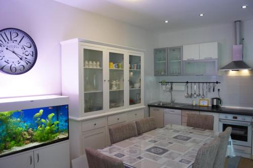 設施, Apartments Mario with private parking in 馬卡爾斯卡市中心