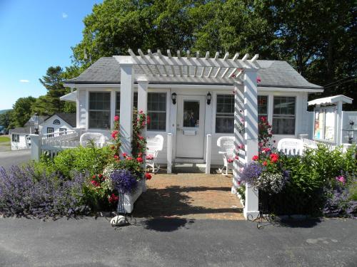 Colonial Gables Oceanfront Village