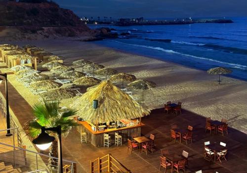 Pub/Lounge, Lancaster Eden Bay near Beirut-Rafic Hariri nemzetközi repülőtér