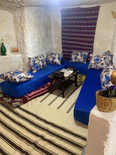 كهوف يحيى لسياحة والمبيت البهاليل in 拜哈利爾