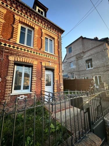 Maison typique gîte à louer Saint-Aubin-d'Écrosville