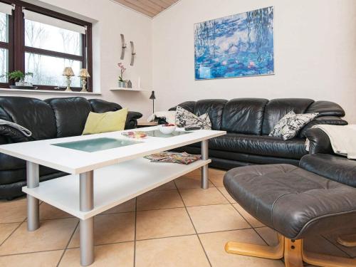 8 person holiday home in Sydals-By Traum in Skovby