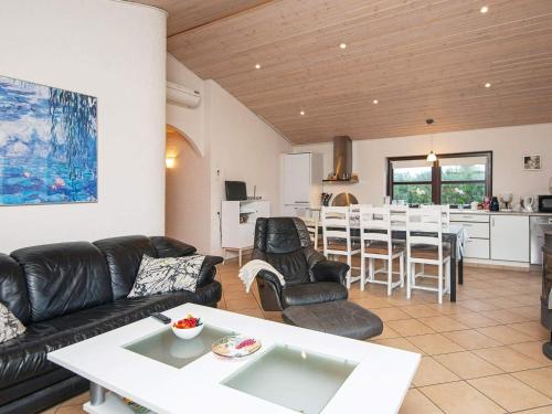 8 person holiday home in Sydals-By Traum in Skovby