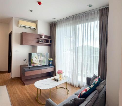 ห้องสวีทแบบสองห้องนอน (Two-Bedroom Suite)