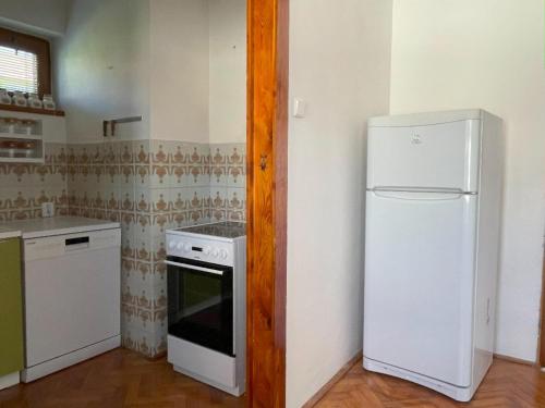 Šumperák u řeky v Želivě (Sumperak u reky v Zelive) in เซลิฟ