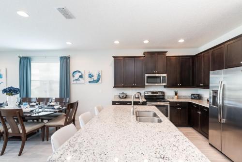 Splendid Home with Loft Area & Private Pool near Disney - 7619B - image 11