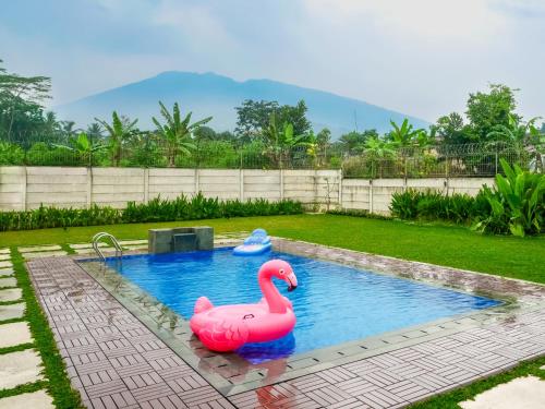 Theolive Arrea - Spacious Private Pool and Backyard