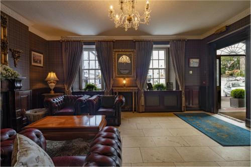 Lobby, Dooly's Hotel in Birr