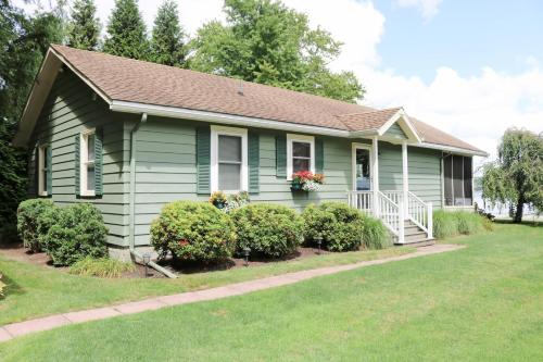 3256 Chautauqua Ave, home