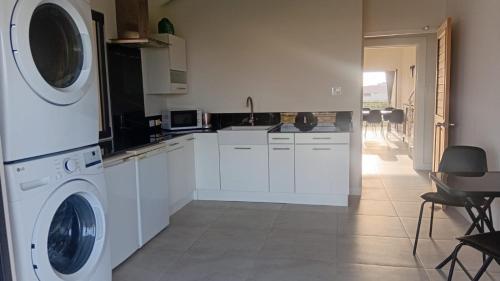 Instalaciones, Korah House in Ocean City