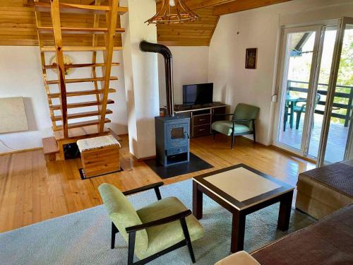 Létesítmények, Kuća za odmor Boris (Kuca za odmor Boris) in Rača