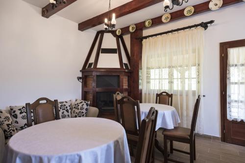 Krogs/atpūtas telpa, Pensiunea Sanziene in Strâmtura