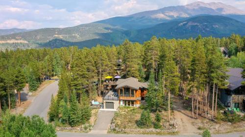 Lonestar Lodge - image 14