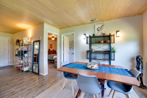 Secluded Getaway on about 10 Acres in The Piney Woods! in Winnsboro (TX)