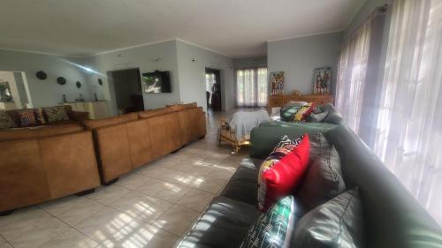 Facilities, Charming 3 bedroom guesthouse - 2300 in Kariba