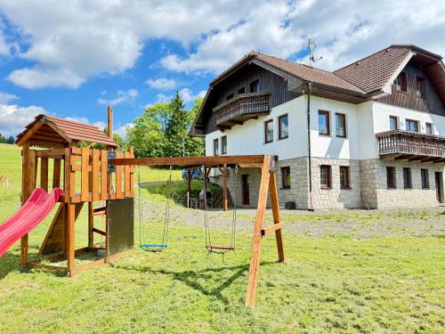 A szálláshely kívülről, Apartmany215 in Strazne