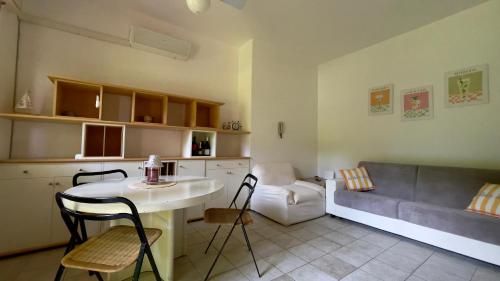 Coco Noir Taormina Apartment - image 5
