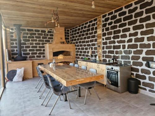 Gastro Garden Guesthouse in Aramusa