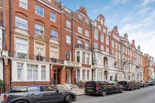 Cadogan Square Penthouse - Best Location - image 2