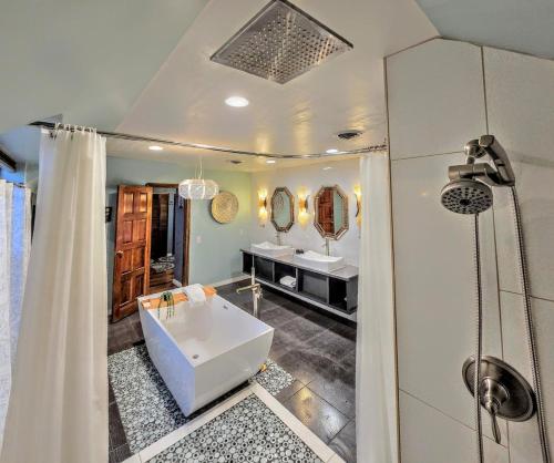 Vegas Speakeasy I HotTub I Pool I Games I Stadium, Las Vegas (photo 2)