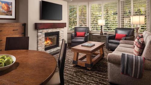 Marriott's StreamSide - Evergreen 2BR Apartment with Resort Access, Vail (photo 4)