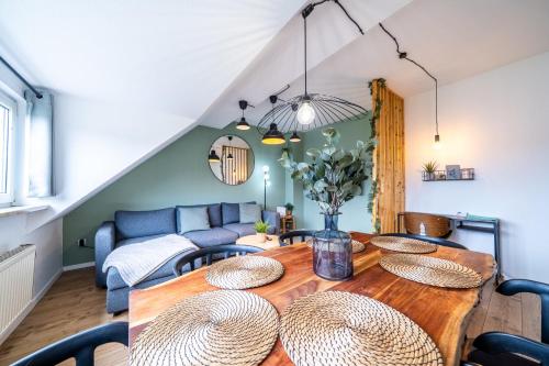 บริการและสิ่งอำนวยความสะดวก, Über den Dächern von Witten bis 6P (Uber den Dachern von Witten bis 6P) in วิทเทิน