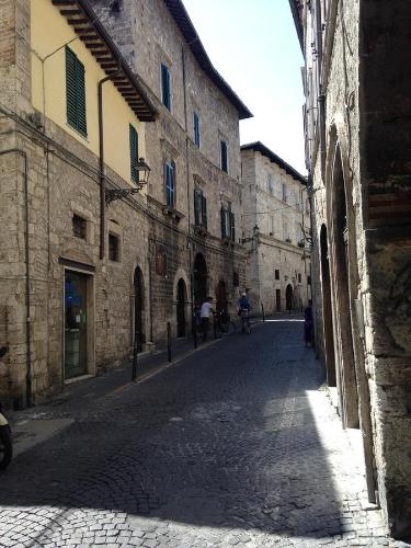 La Rua in Ascoli Piceno