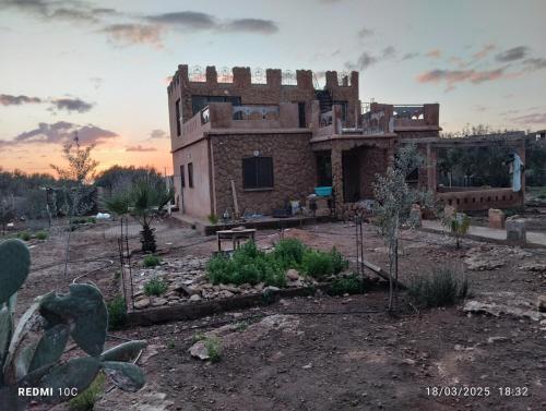 Authentic Guesthouse with Garden and Mountain View Beni Mellal in Irherm Ou Ali