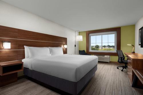 智選假日酒店及套房-馬里納-洲際酒店集團旗下 (Holiday Inn Express Hotel & Suites Marina By IHG) in 瑪麗娜