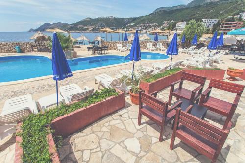 Aparthotel David - image 5