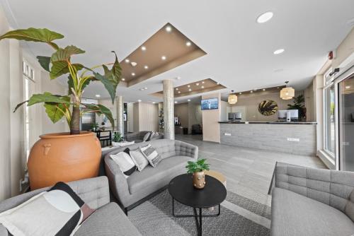 Lobby, Brion City Hotel, BW Signature Collection in Willemstad