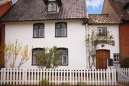 Iekārtas, 4 Bed in Saxmundham oc-oth in Danviča