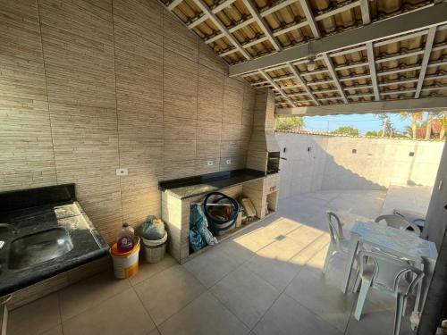 Casa na praia de Itanhaem in บัลเนียริโอไกโวตัส