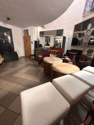 Instalações, Villatopol in Cracóvia