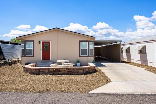 Lake Havasu Oasis