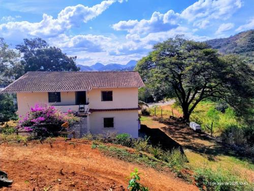Dārzs, Studio Flat Casal com ar condicionado in Castelo (Espirito Santo)